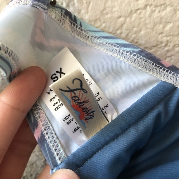 Faherty • bikini top / seaside beacon NWOT - Picture 4 of 4